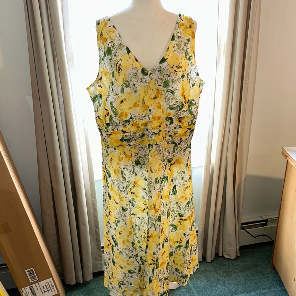 Robbie Bee Yellow Floral Midi Dress